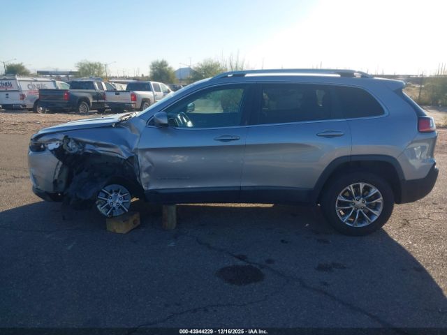 Jeep Cherokee Latitude Plus 4x4 Image 9