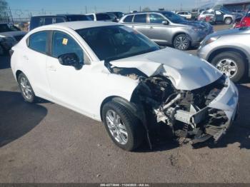  Salvage Toyota Yaris