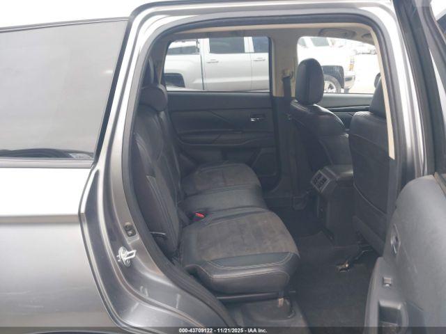 Mitsubishi Outlander Se 2.4 Image 9