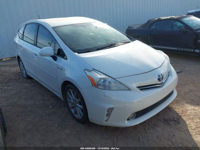 Salvage Toyota Prius v