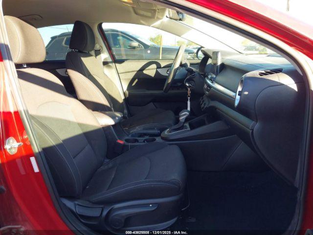 Kia Forte Lxs Image 9