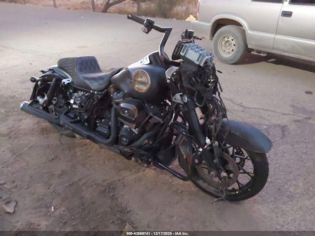  Salvage Harley-Davidson Flhxs