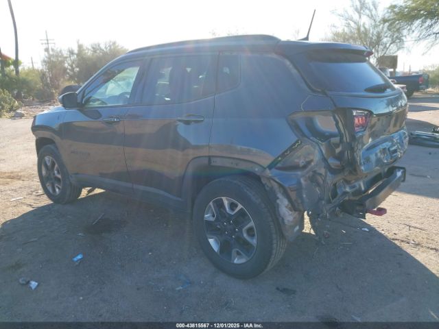 Jeep Compass Trailhawk 4x4 Image 3