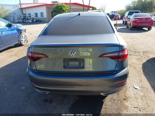 Volkswagen Jetta Image 8