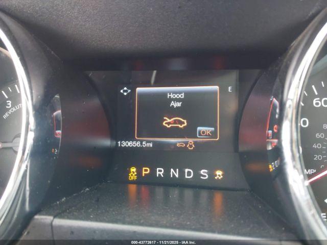 Ford Mustang V6 Image 15