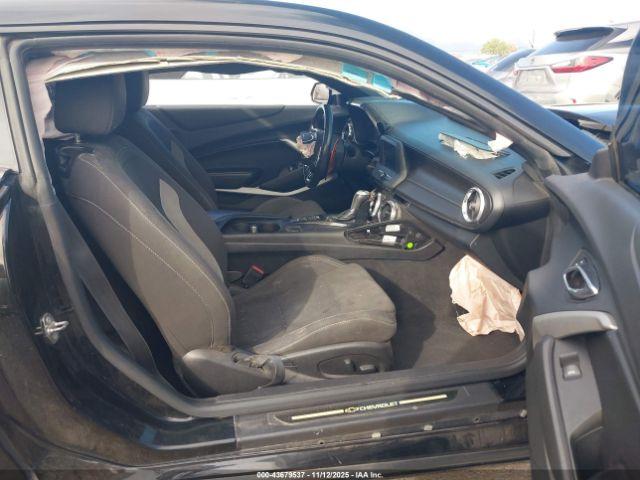 Chevrolet Camaro 1lt Image 6