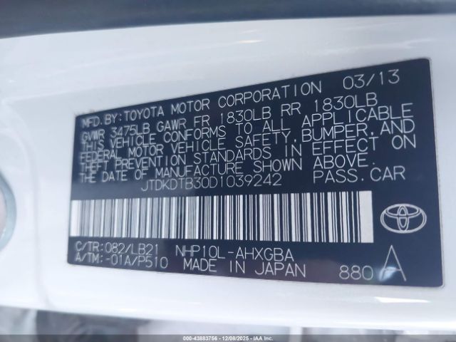 Toyota Prius c Four Image 7