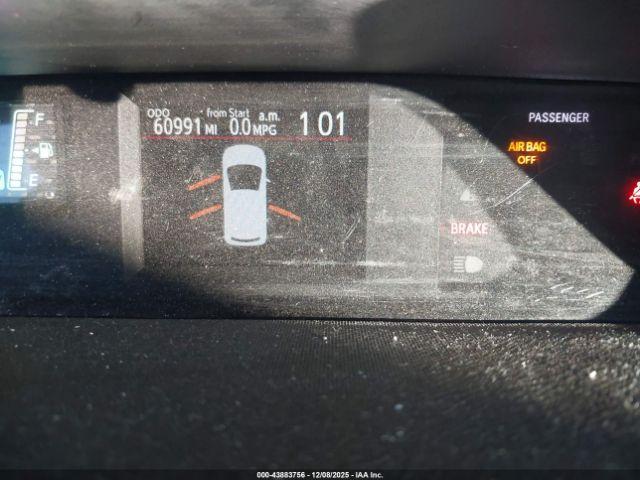 Toyota Prius c Four Image 14