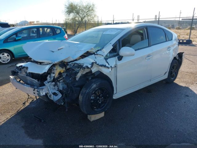 Toyota Prius Two Image 16