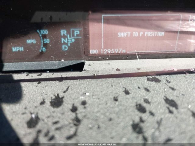 Toyota Prius Two Image 8