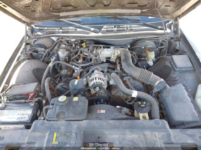 Ford Crown Victoria Police Image 10