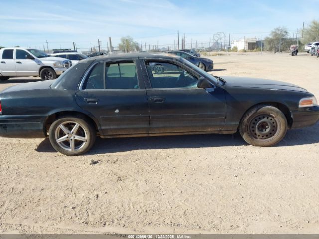 Ford Crown Victoria Police Image 13