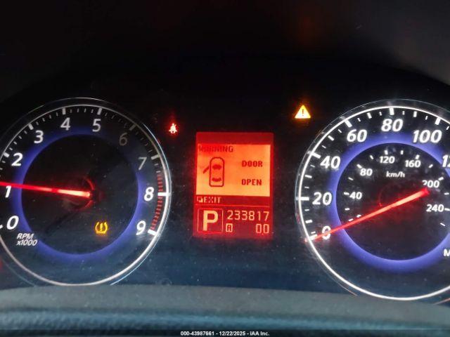 INFINITI G37 Journey Image 6