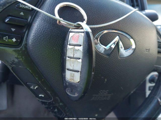 INFINITI G37 Journey Image 15