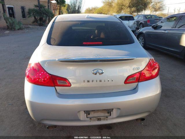 INFINITI G37 Journey Image 9