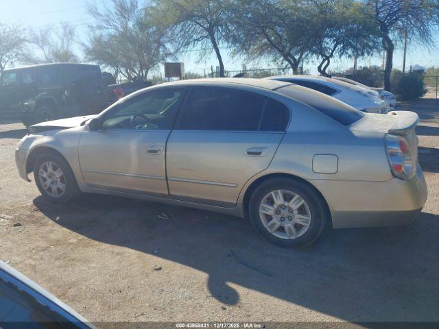 Nissan Altima 2.5 S Image 12