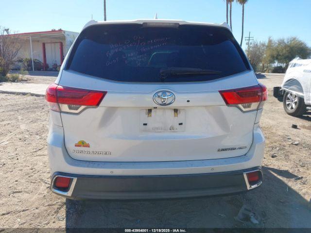 Toyota Highlander Limited Image 11