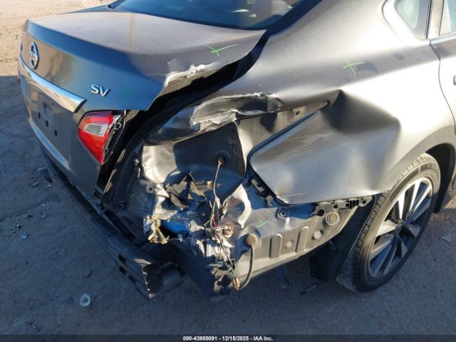 Nissan Altima 2.5 Sv Image 16