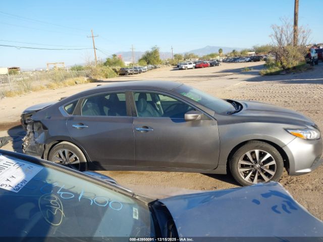 Nissan Altima 2.5 Sv Image 14