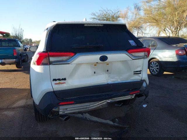 Toyota RAV4 Limited Image 13