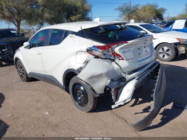Toyota C-HR Xle Image 5