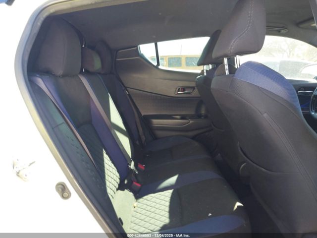 Toyota C-HR Xle Image 7