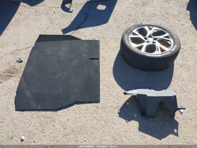 Toyota C-HR Xle Image 10