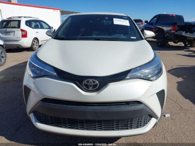 Toyota C-HR Xle Image 12