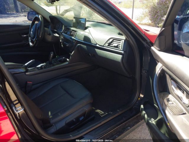 BMW 3 Series Image 4