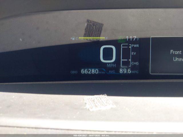 Toyota Prius Prime Le Image 3