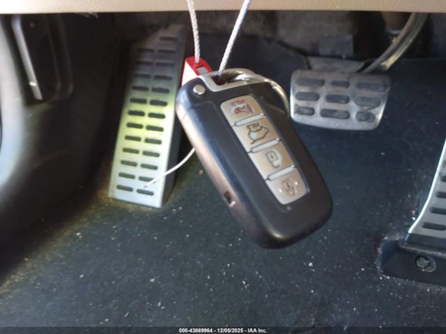 Hyundai ELANTRA Image 6