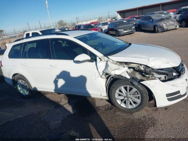 Volkswagen Golf Image 8