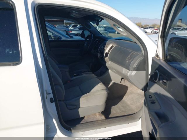 Toyota Tacoma Prerunner V6 Image 7