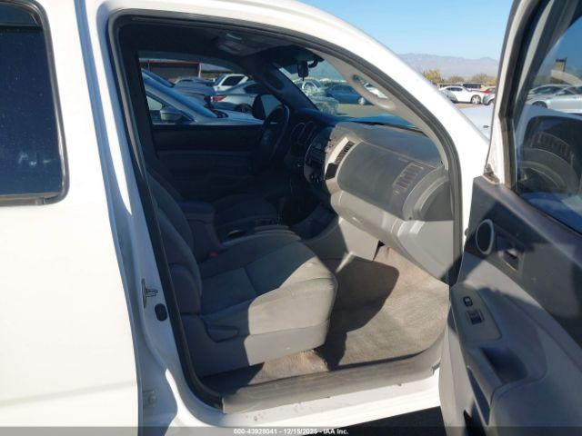 Toyota Tacoma Prerunner V6 Image 7