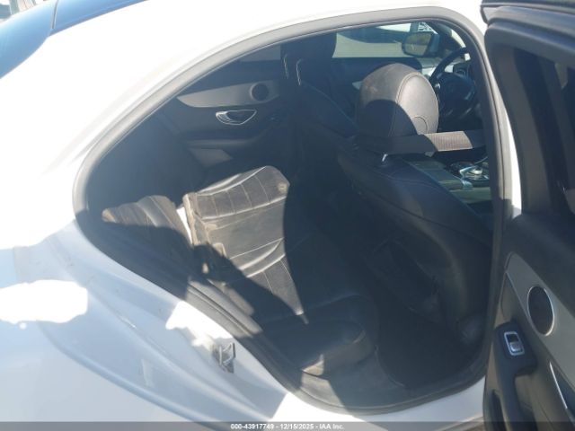 Mercedes-Benz C-Class Image 2