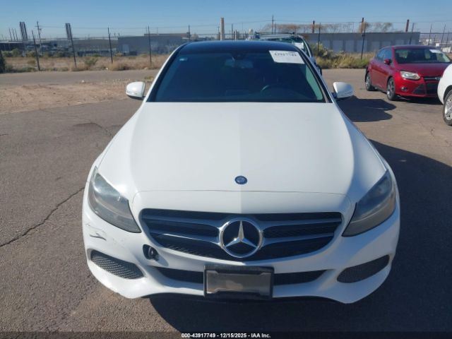 Mercedes-Benz C-Class Image 4