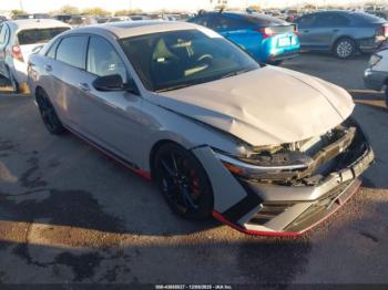  Salvage Hyundai ELANTRA