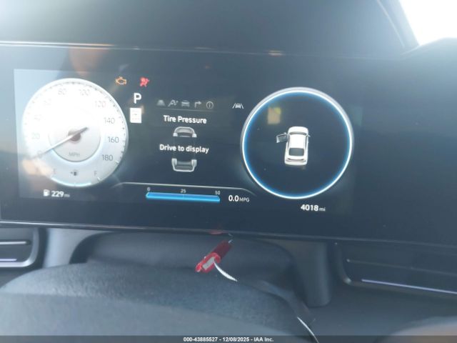 Hyundai ELANTRA Image 5