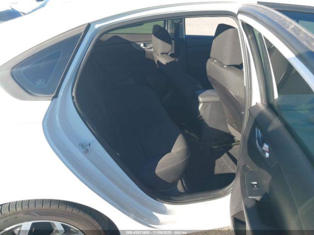 Kia Forte Lxs Image 4