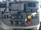 Peterbilt 579 Image 2
