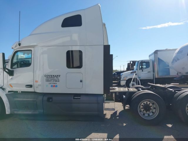 Peterbilt 579 Image 5