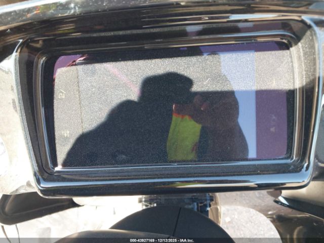 Harley-Davidson Fltrxst Image 8