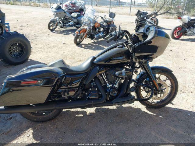 Harley-Davidson Fltrxst Image 12