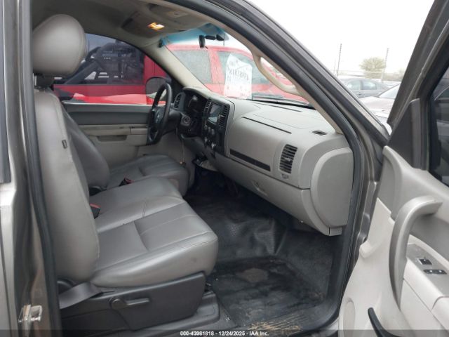 Chevrolet Silverado 1500 Work Truck Image 5