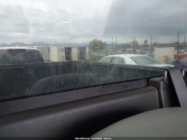 Chevrolet Silverado 1500 Work Truck Image 9