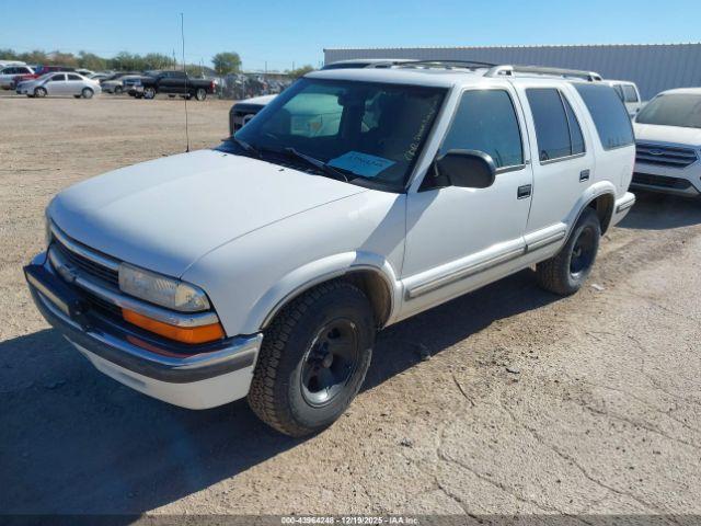 Chevrolet Blazer Ls Image 2
