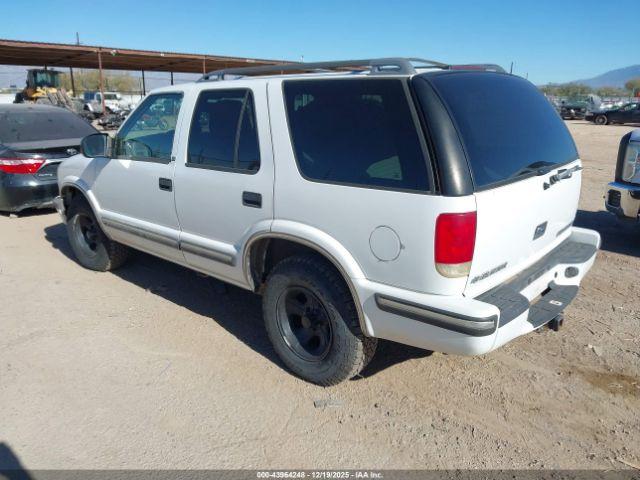 Chevrolet Blazer Ls Image 3