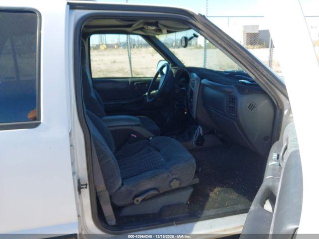 Chevrolet Blazer Ls Image 5