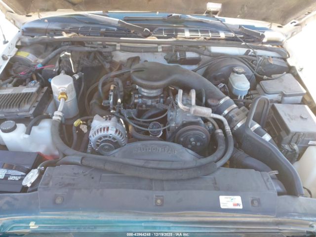 Chevrolet Blazer Ls Image 9