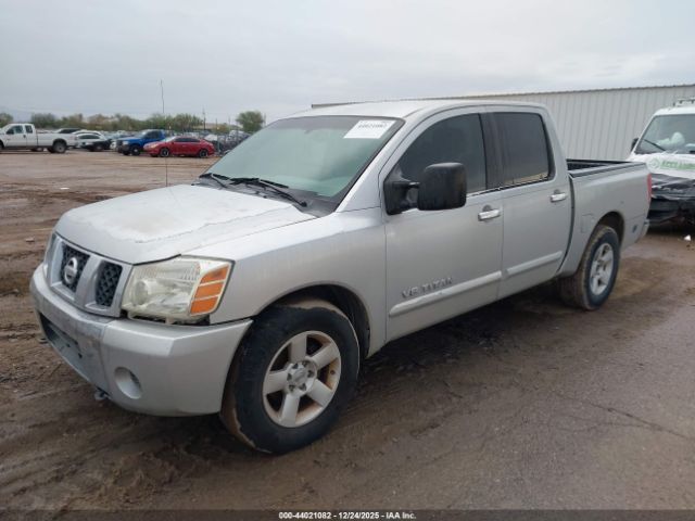 Nissan Titan Se Image 2